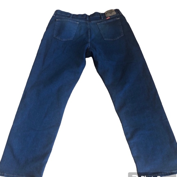 NWT Wrangler Men’s Five Star Premium Relaxed Dark Wash Jeans - Picture 2 of 9